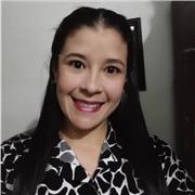 Profesor de clases para niños de primaria